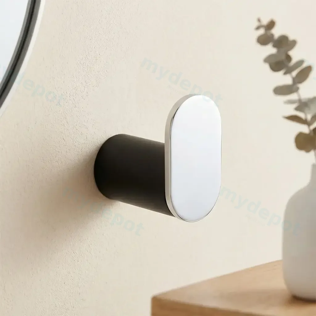 [41761] RUSHY Series Black&Chrome Round Robe Hook